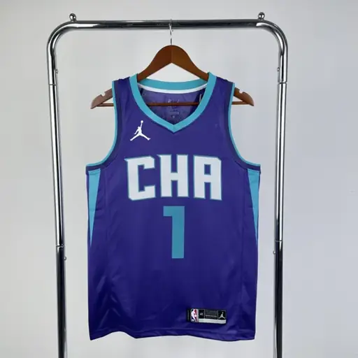 Temporada 20 Hornets CHA edición Jumpman número 1 Ball