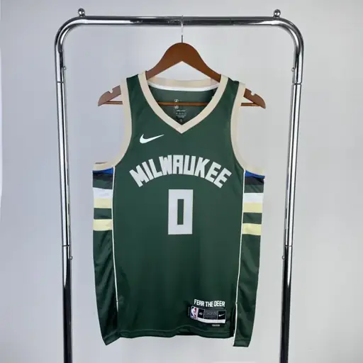 Temporada 23 Bucks visitante verde número 0 Lillard