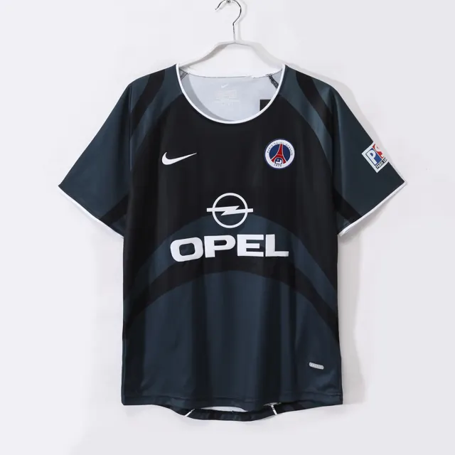 Temporada 2001/02 Paris Saint-Germain tercera 8A