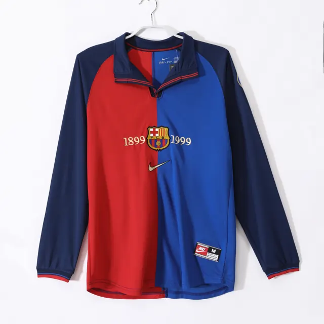 Manga larga: Temporada 1999/00 FC Barcelona local edición centenario retro 3B
