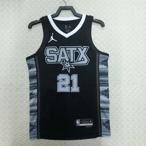 Temporada 23 Spurs edición Jumpman número 21 Duncan