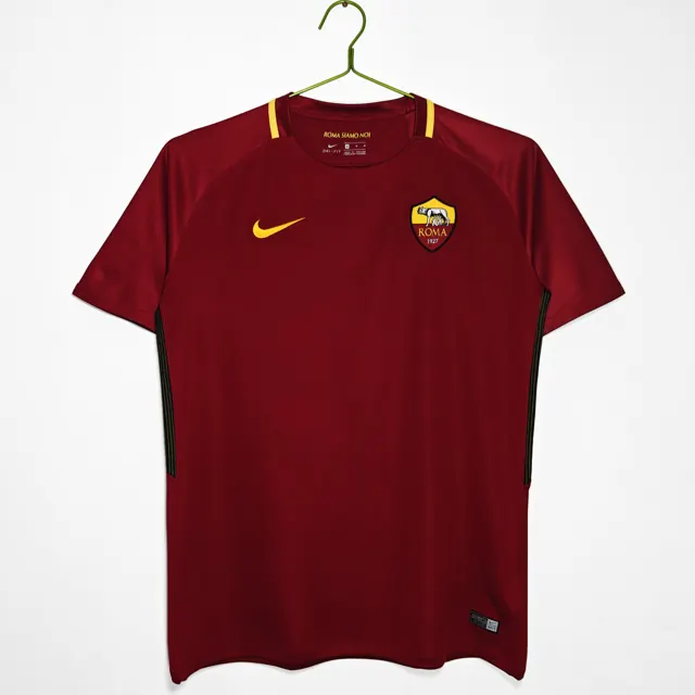 Temporada 2017/18 Roma local retro5 A