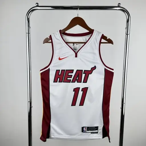Heat cuello en V local blanco n.º 11 Jaquez