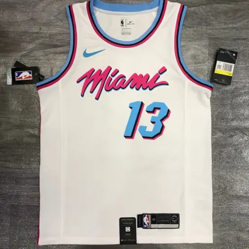 Heat cuello redondo blanco nº 13 Adebayo