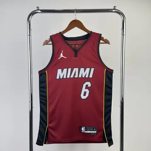 Temporada 23 Heat Edición limitada Flyman nº 6 James