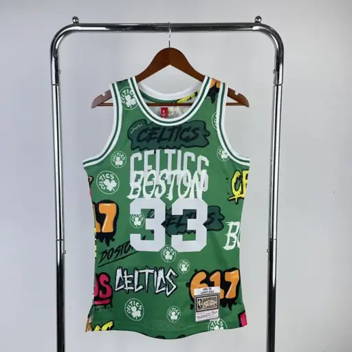 Camiseta retro termoimpresa MN: SW Celtics temporada 85/86 grafiti número 33 Bird