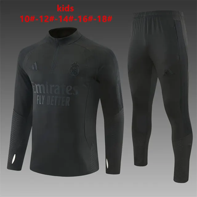 Niños 26/27 Real Madrid negro (versión totalmente negra)
