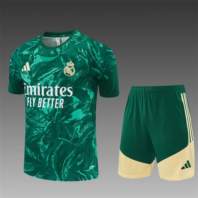 26/27 camiseta de manga corta Real Madrid verde 【versión camuflaje】