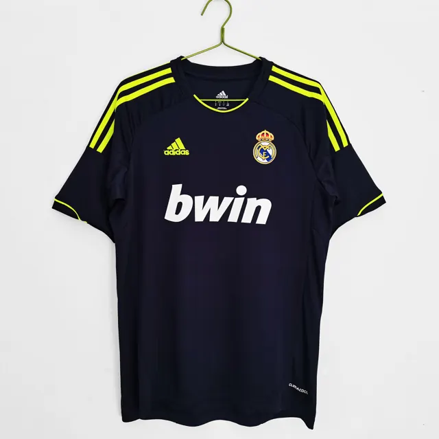 Temporada 2012/13 Real Madrid segunda equipación retro 5A
