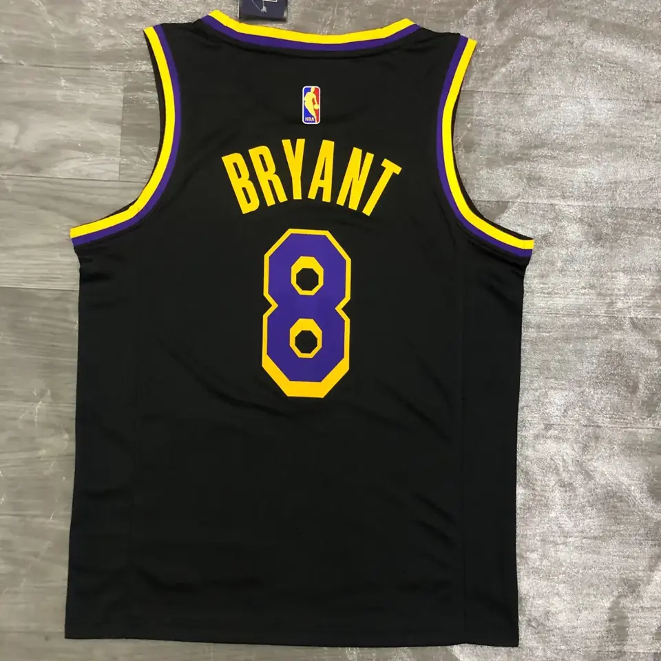 Foto 2 de Temporada 21 Los Angeles Lakers Edición Earned nº 8 Kobe