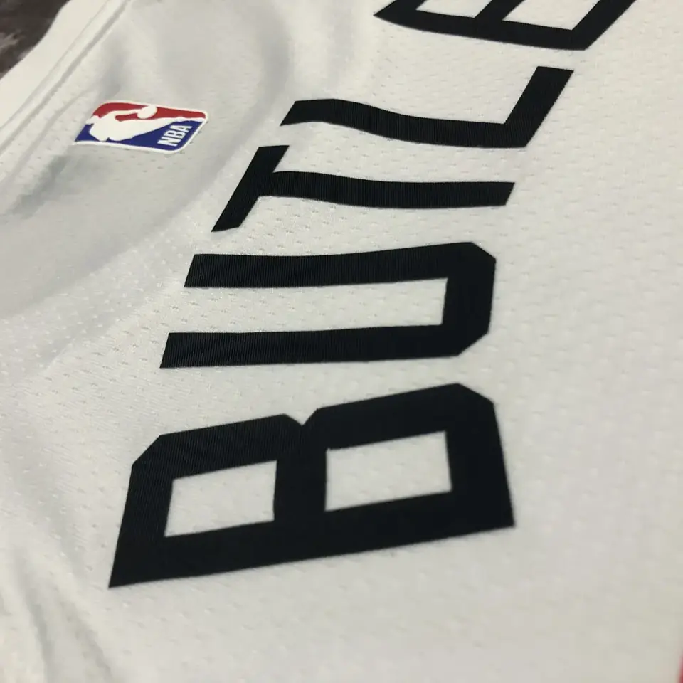 Foto 3 de Temporada 23 Heat edición ciudad n.º 22 Butler
