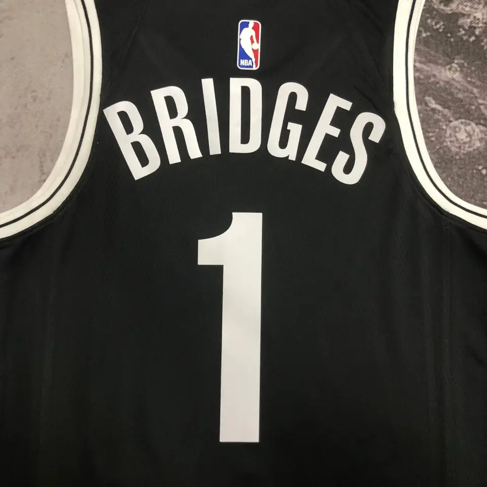 Foto 3 de Nets cuello en V negro número 1 Bridges