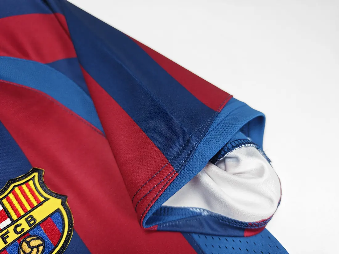 Foto 2 de Temporada 2005/06 Barcelona local LaLiga versión correcta