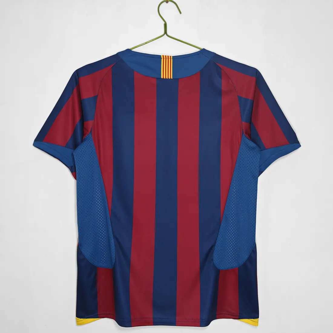 Foto 4 de Temporada 2005/06 Barcelona local LaLiga versión correcta