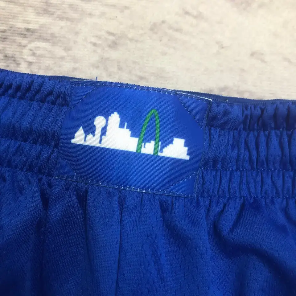 Foto 3 de Temporada 23 Dallas Mavericks Edición Ciudad pantalones cortos