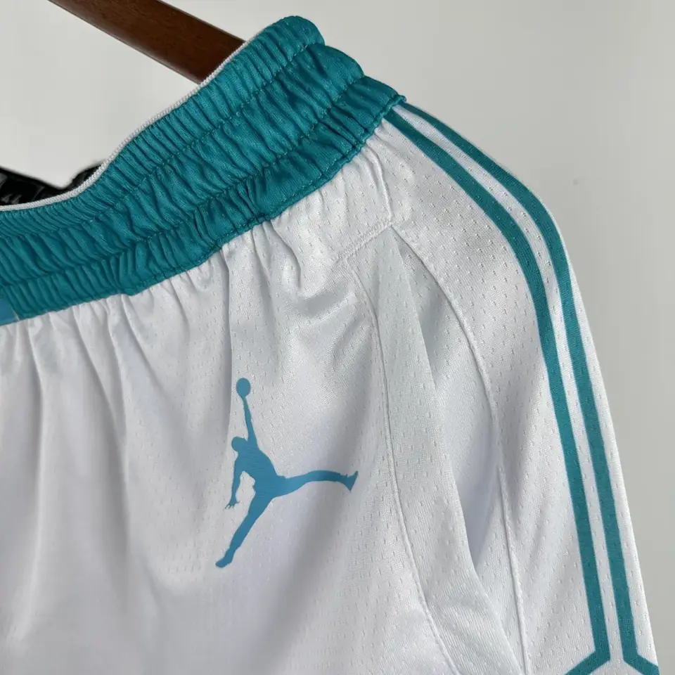 Foto 2 de Hornets pantalones cortos blancos