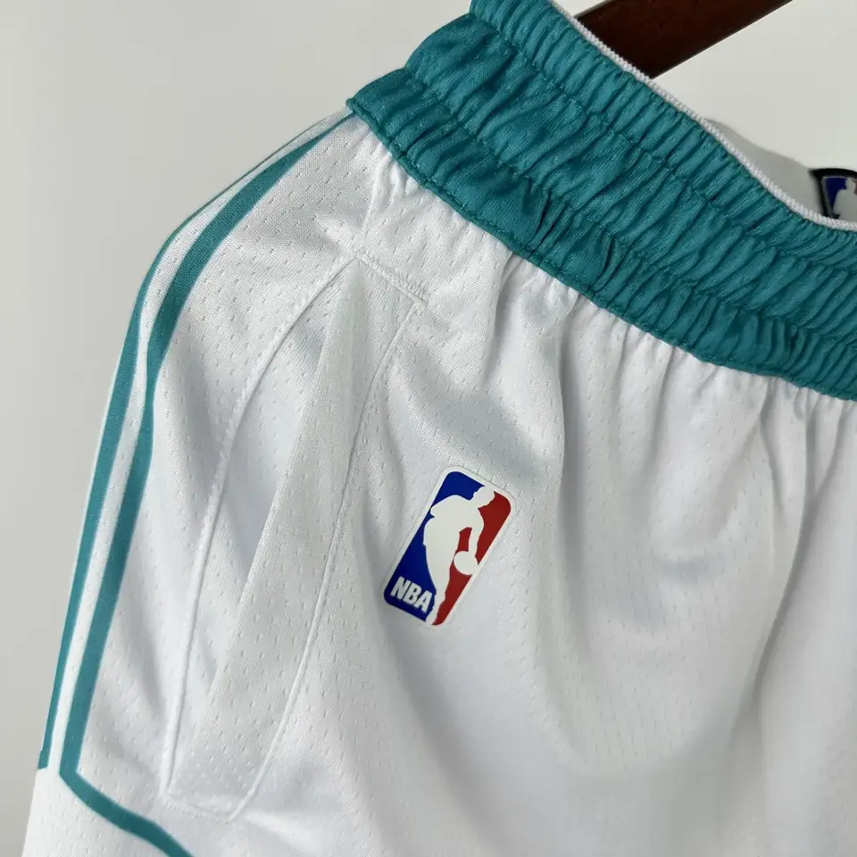 Foto 5 de Hornets pantalones cortos blancos