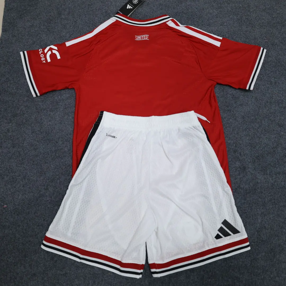 Foto 3 de Versión jugador 26-27 Manchester United conjunto local S-2XL