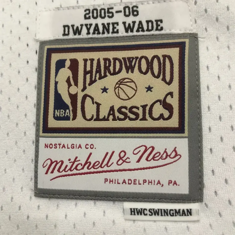 Foto 7 de Camiseta retro MN termo-prensada: SW Miami Heat temporada 05/06 blanco n.º 3 Wade