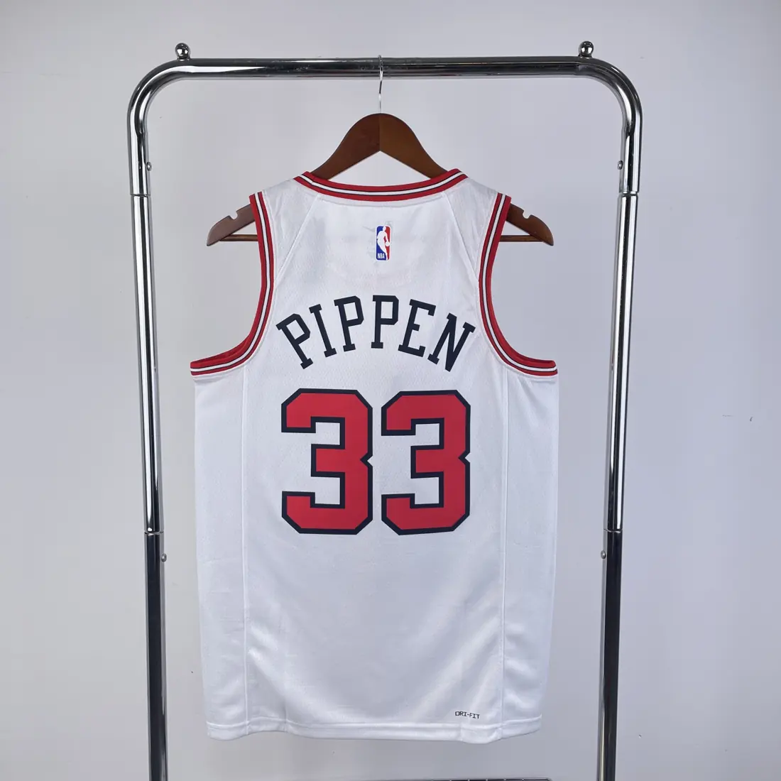 Foto 2 de Temporada 23 Chicago Bulls blanco n.º 33 Pippen