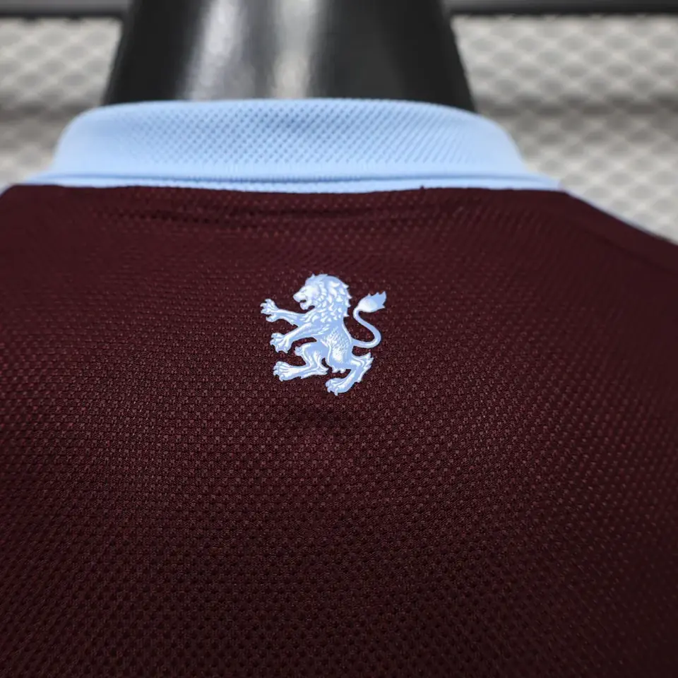 Foto 2 de Camiseta de manga larga del Aston Villa (con publicidad) 26-27 Tallas S-3XL