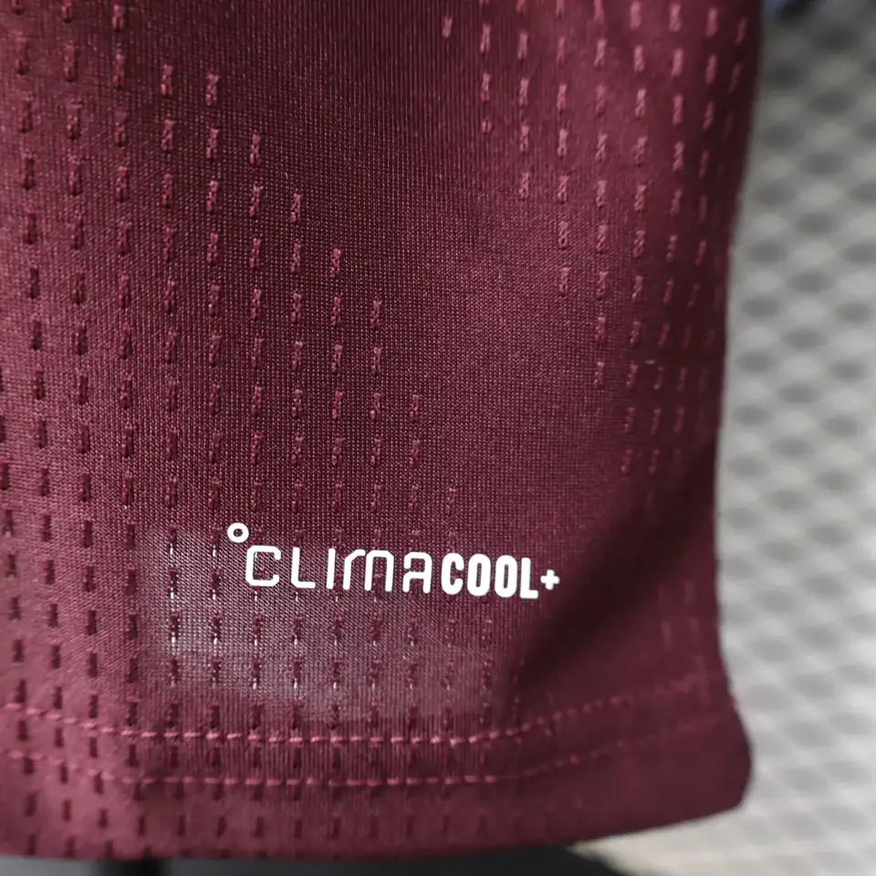 Foto 6 de Camiseta de manga larga del Aston Villa (con publicidad) 26-27 Tallas S-3XL