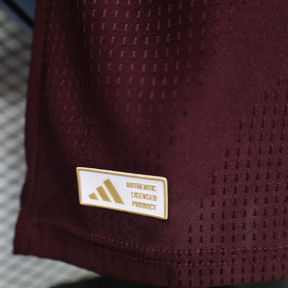 Foto 7 de Camiseta de manga larga del Aston Villa (con publicidad) 26-27 Tallas S-3XL