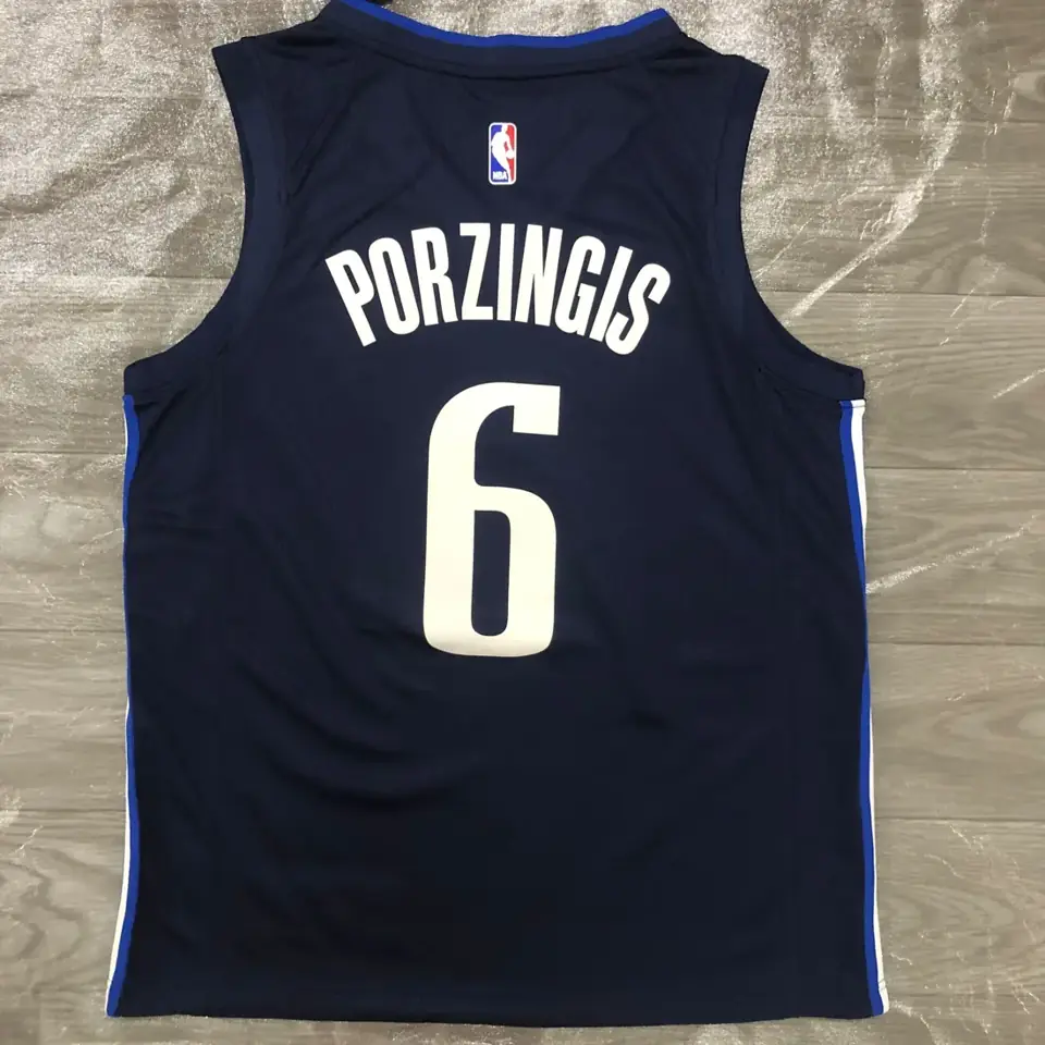 Foto 2 de Temporada 21 Dallas Mavericks edición limitada temática Jordan número 6 Kristaps Porzingis