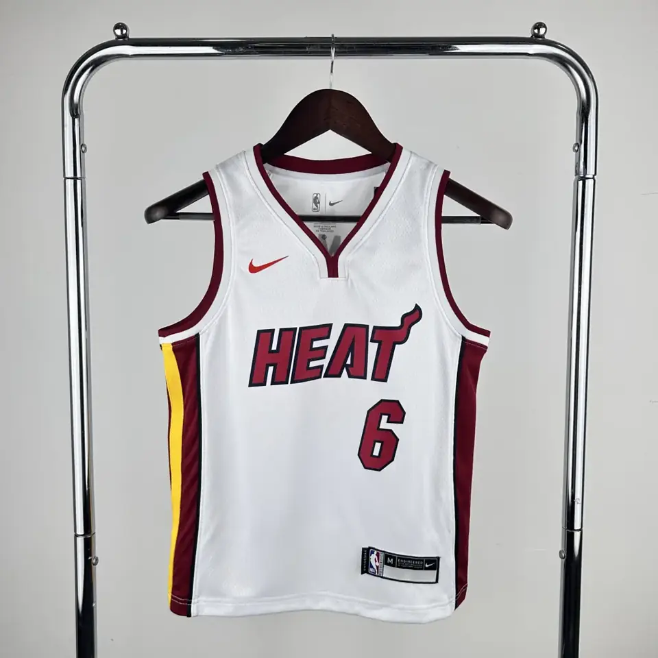 Foto 1 de Infantil/Juvenil: Heat cuello en V blanco nº 6 James