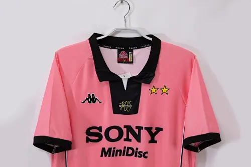 Foto 7 de Temporada 1997/98 Juventus visitante rosa 0B