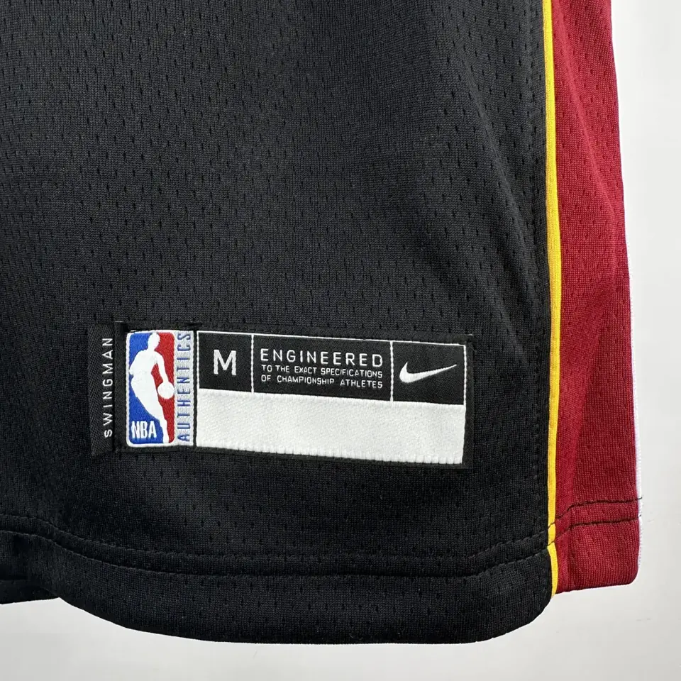 Foto 5 de Infantil/Juvenil: Heat cuello en V negro nº 3 Wade