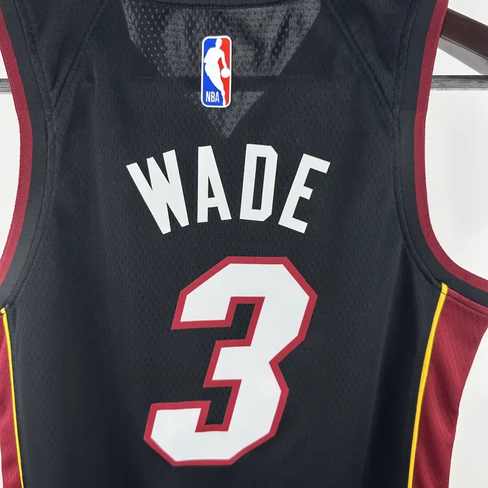 Foto 7 de Infantil/Juvenil: Heat cuello en V negro nº 3 Wade