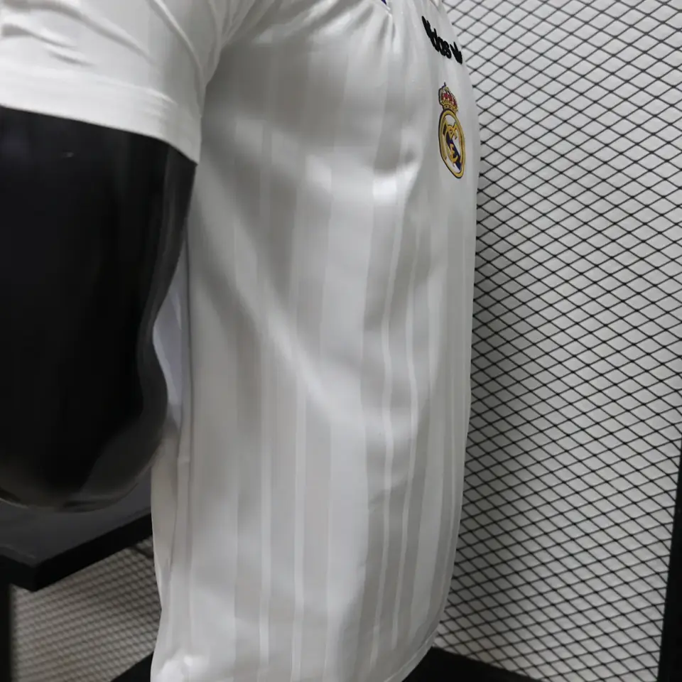 Foto 5 de 26-27 Real Madrid Casual Retro Tallas S-3XL