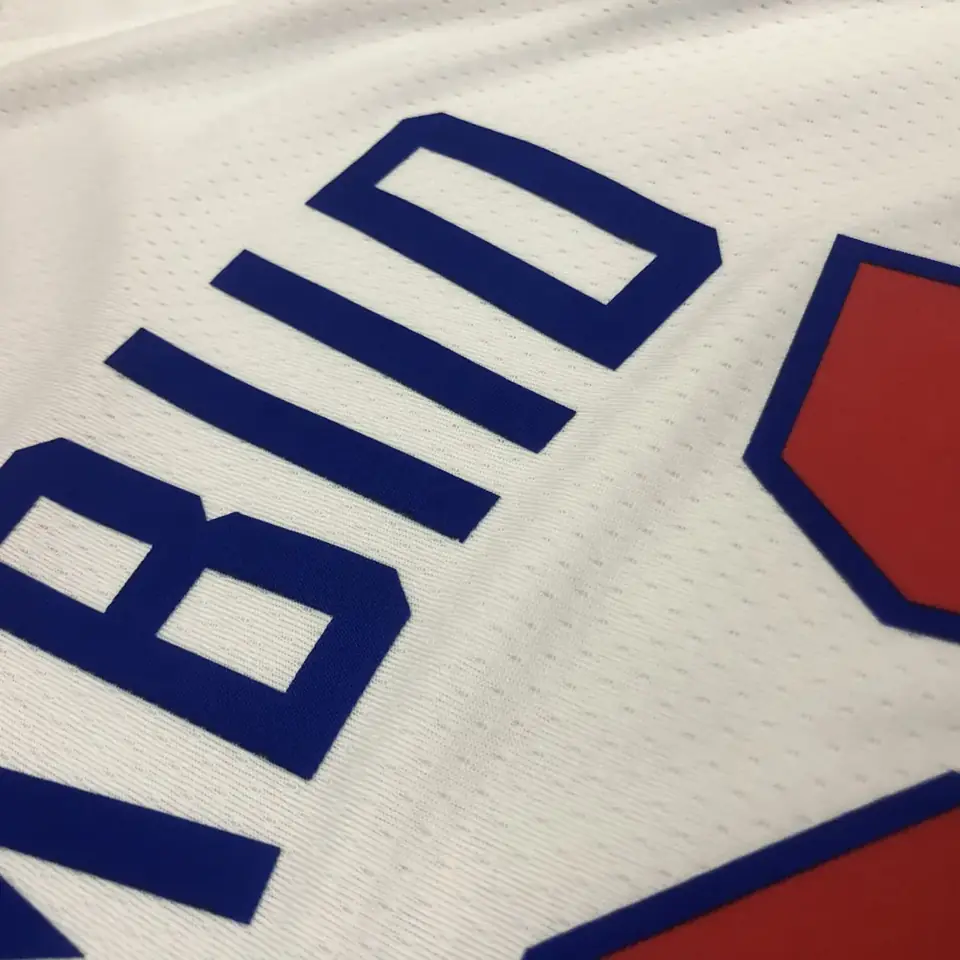 Foto 6 de Temporada 21 Philadelphia 76ers retro cursiva limitada, nº 21 Embiid