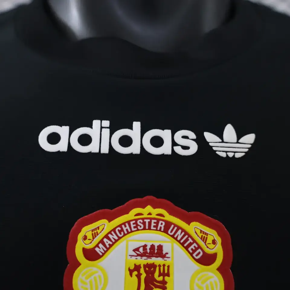 Foto 7 de Camiseta informal retro negra del Manchester United, tallas S-3XL, temporadas 26-27