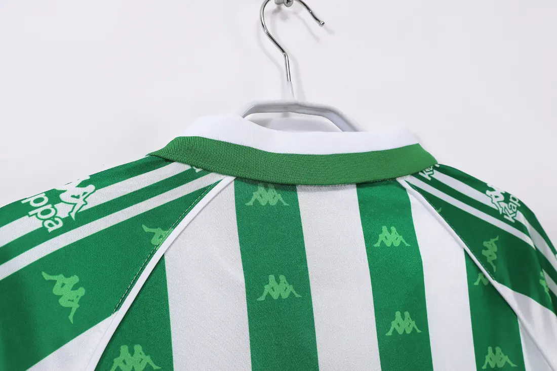 Foto 2 de Temporada 1995/97 Real Betis local (sin publicidad) 5A