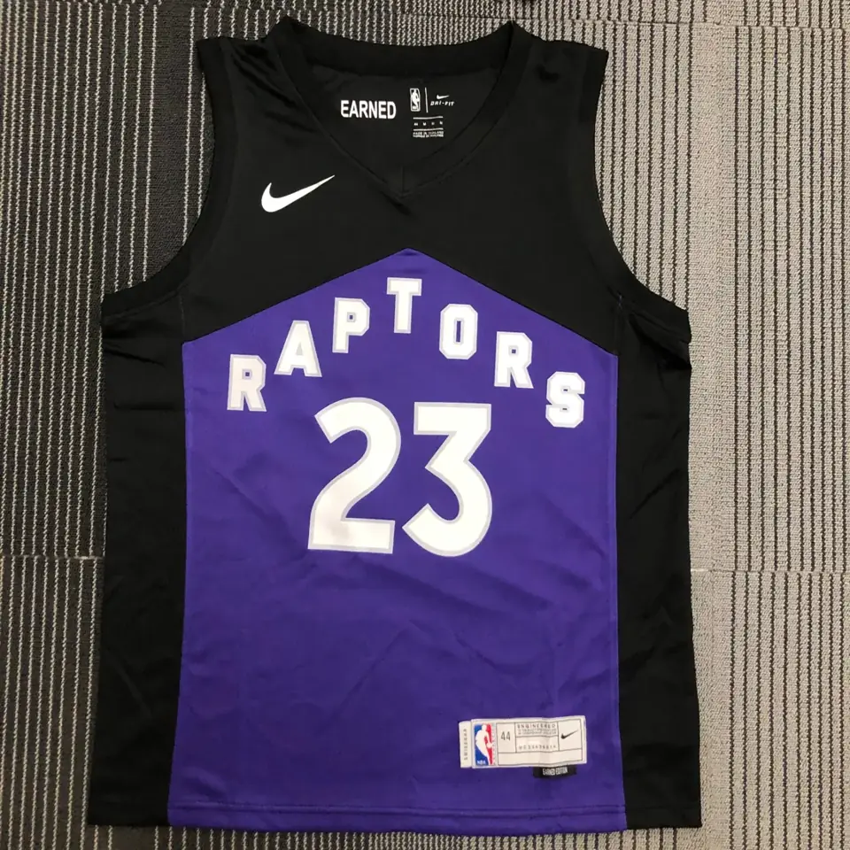 Foto 1 de Temporada 21 Raptors edición Earned número 23 VanVleet