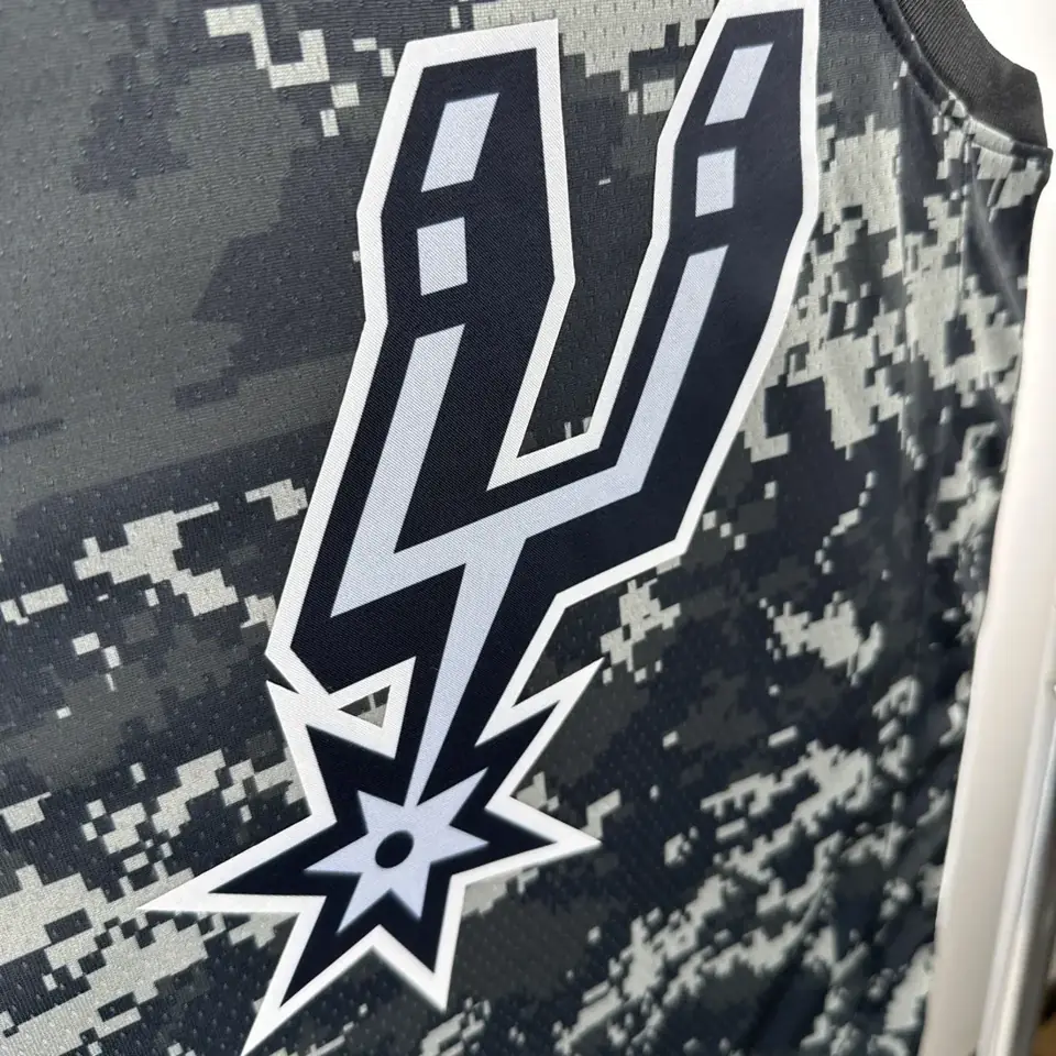 Foto 4 de Spurs camuflaje nº 1 Wembanyama