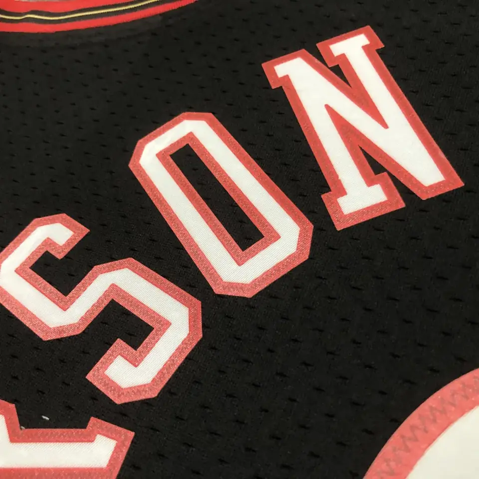 Foto 6 de Camiseta retro MN de termopresión: SW de los 76ers, temporada 97/98, negra, nº 3 Iverson