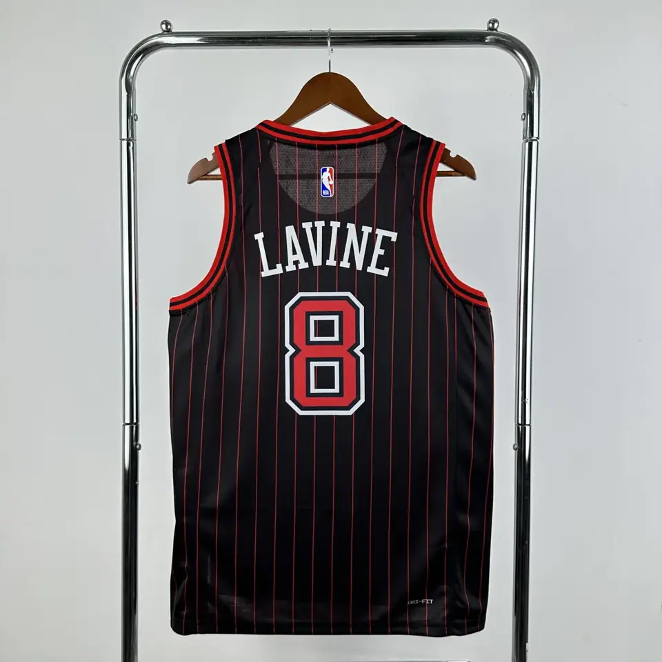 Foto 2 de Temporada 26 Chicago Bulls Edición Air Jordan limitada nº8 LaVine