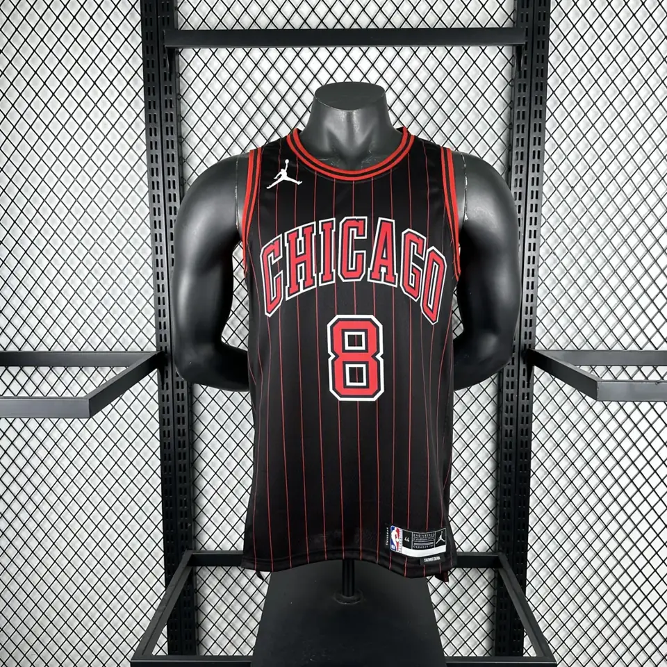 Foto 3 de Temporada 26 Chicago Bulls Edición Air Jordan limitada nº8 LaVine