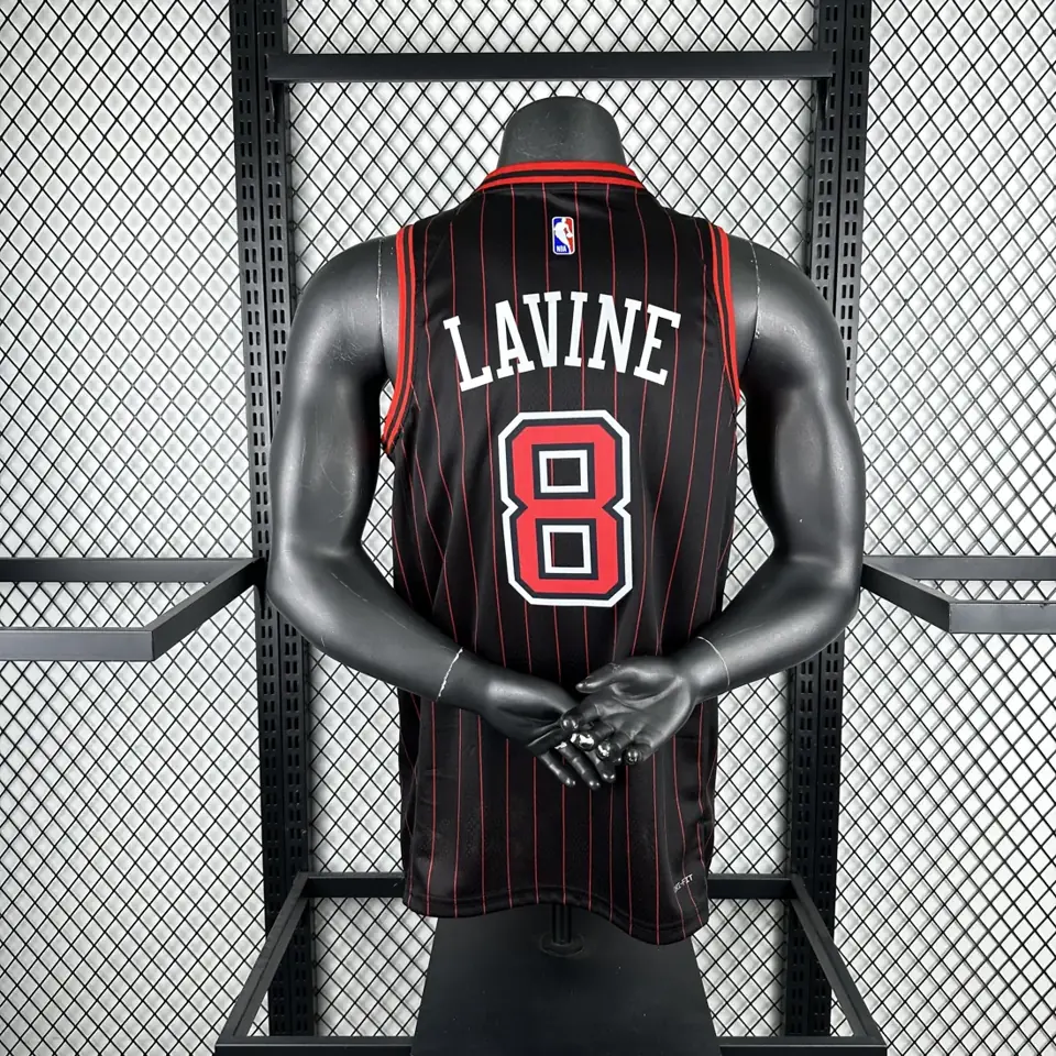 Foto 4 de Temporada 26 Chicago Bulls Edición Air Jordan limitada nº8 LaVine