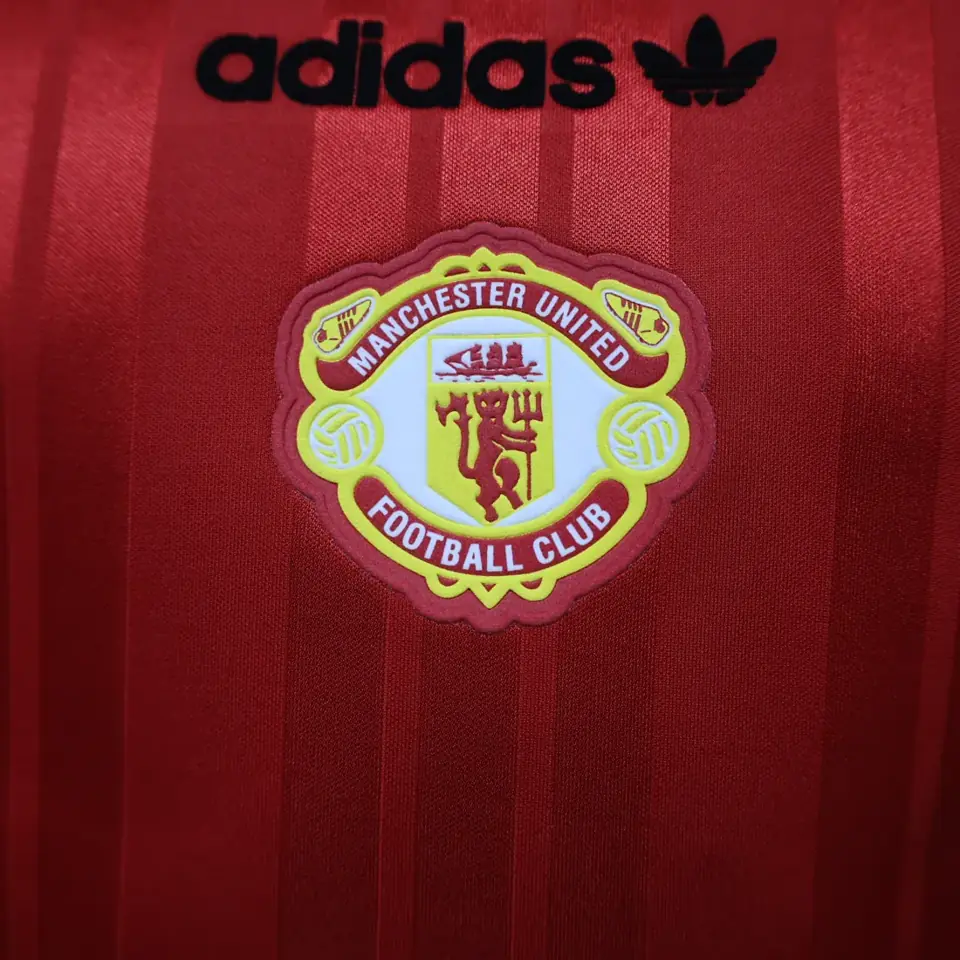 Foto 6 de 26. Camiseta informal retro roja del Manchester United Idol, tallas S-3XL