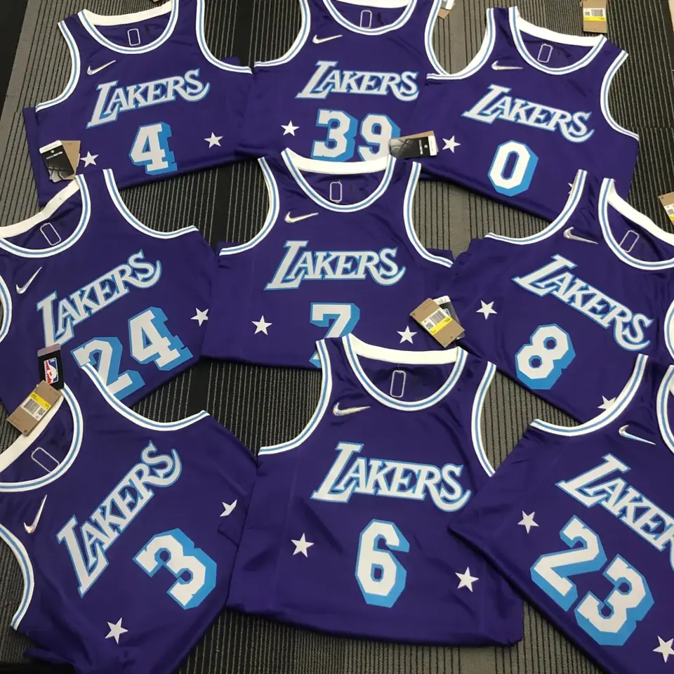 Foto 3 de 75º aniversario temporada 22 Lakers City Edition nº 23 James