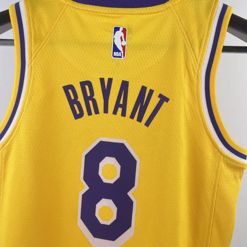 Foto 7 de Juvenil/niños: Lakers amarillo número 8 Kobe
