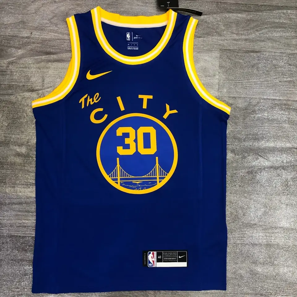Foto 1 de Temporada 21 Warriors de Golden State Edición Tranvía azul n.º 30 Stephen Curry