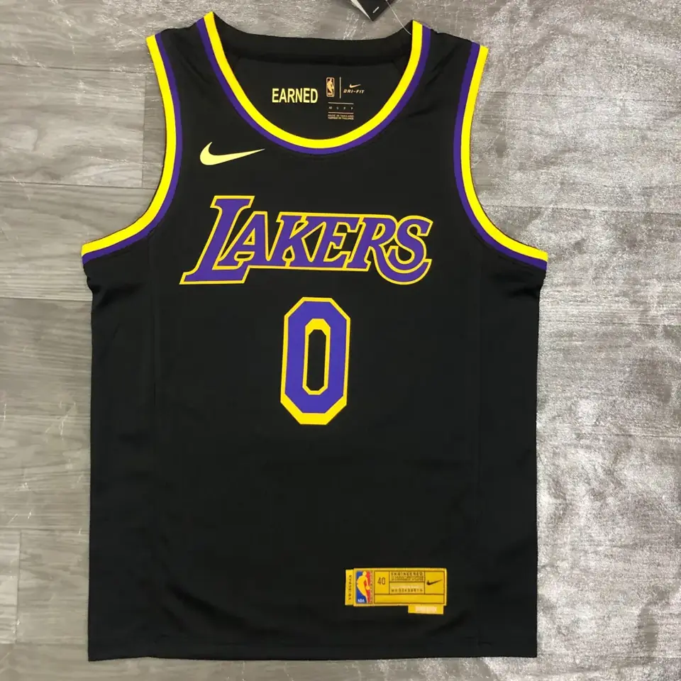 Foto 1 de Temporada 21 Los Angeles Lakers Edición Earned nº 0 Kuzma