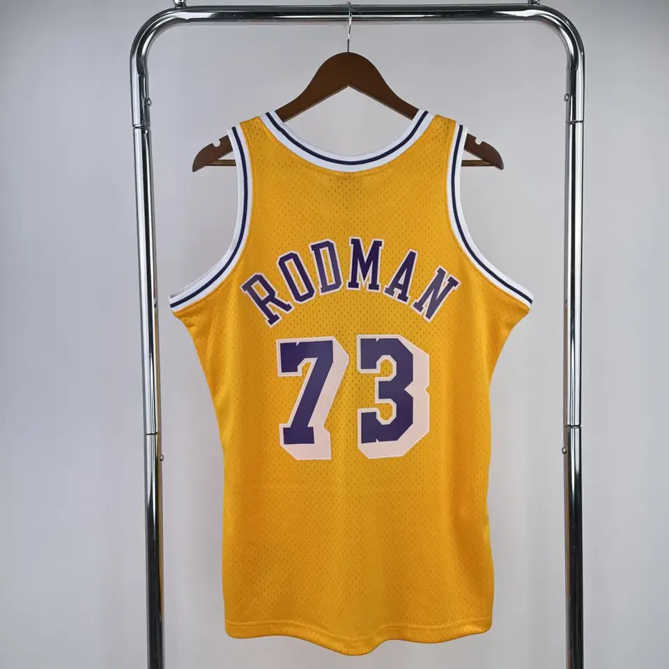 Foto 2 de Camiseta retro termosellada MN: SW de los Lakers temporada 98/99, cuello redondo, amarillo, número 73 Rodman