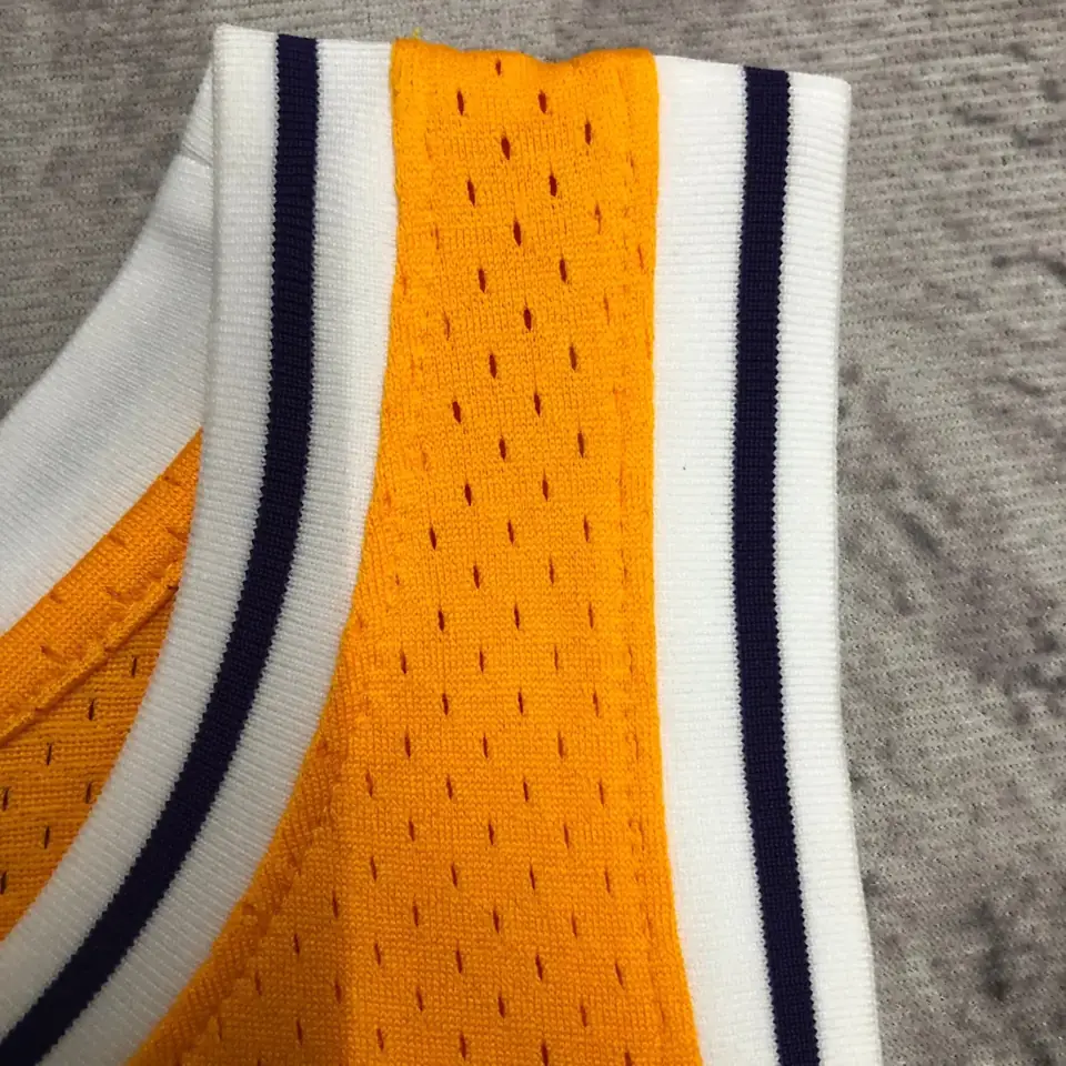 Foto 5 de Camiseta retro termosellada MN: SW de los Lakers temporada 98/99, cuello redondo, amarillo, número 73 Rodman