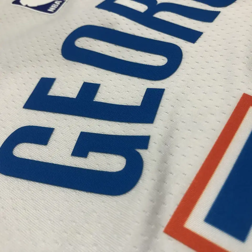 Foto 7 de Camiseta blanca de los Thunder n.º 13 George